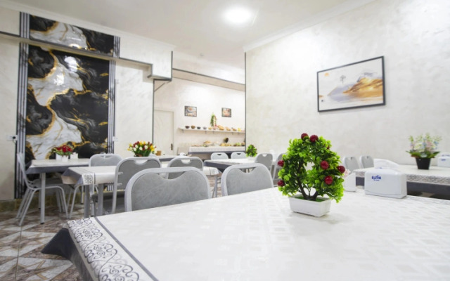 Art Home Hotel
