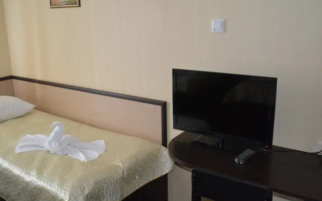 Karina Hotel