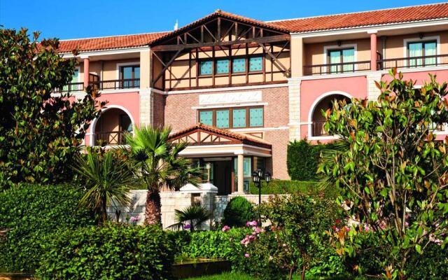 Отель Aldemar Royal Olympian вид на фасад