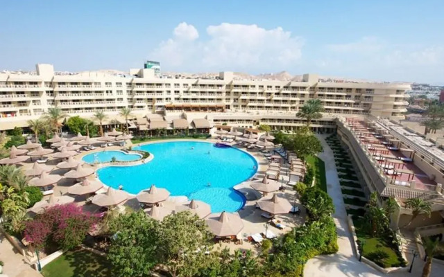 Отель Sindbad Aqua Hotel & Spa Египет, Хургада - 8 отзывов об отеле, цены и фото номеров - забронировать отель Sindbad Aqua Hotel & Spa онлайн бассейн