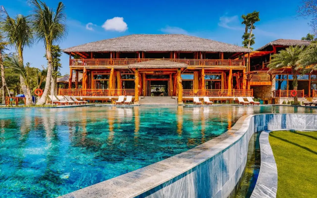 Курортный отель Ocean Bay Phu Quoc Resort and Spa
