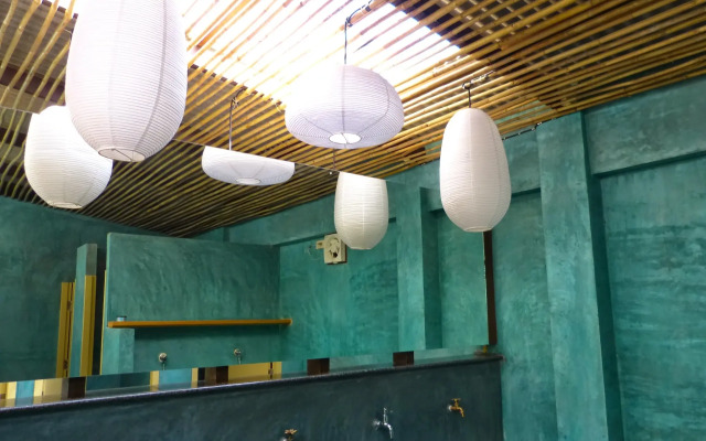 Non La Mer Hostel бассейн