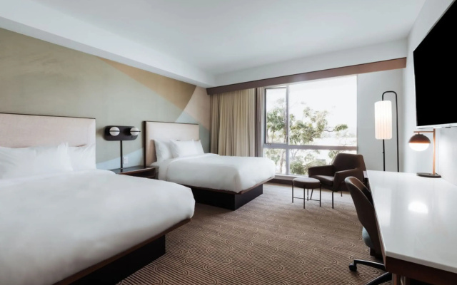 Courtyard by Marriott Santa Barbara Downtown