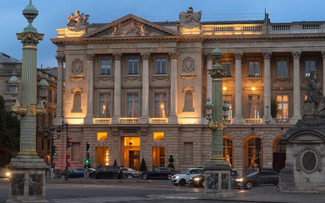 De Crillon, A Rosewood Hotel Париж вид на фасад