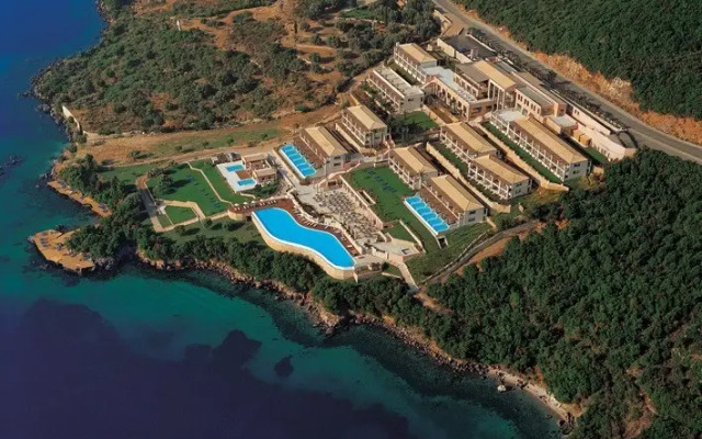 Отель Ionian Blue Garden Suites Греция, Корфу - отзывы, цены и фото номеров - забронировать отель Ionian Blue Garden Suites онлайн приотельная территория