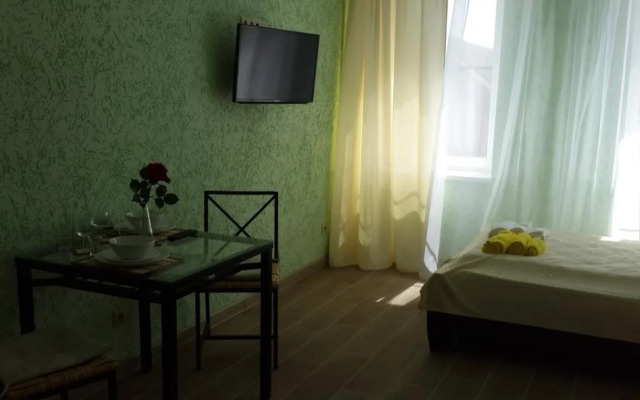 Avrora Apartments