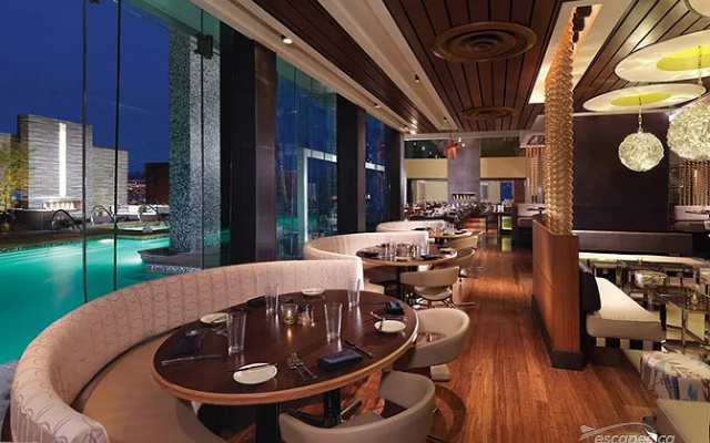 Jet Luxury At Palms Place