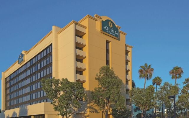 La Quinta Inn & Suites Buena Park 2