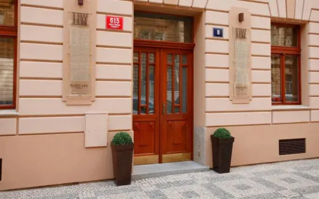 Отель Hunger Wall Residence Прага вид на фасад