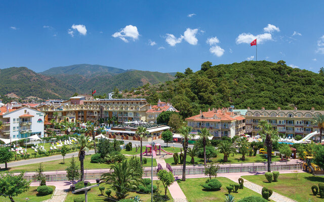 Отель Exelsior Beach Aparthotel