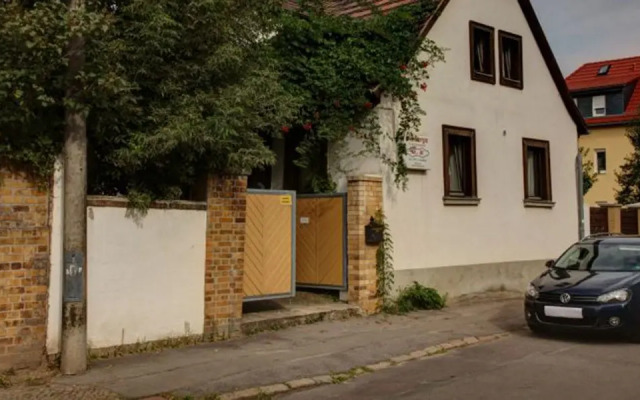 Отель Herberge In Der Buttergasse Германия, Лейпциг - отзывы, цены и фото номеров - забронировать отель Herberge In Der Buttergasse онлайн парковка