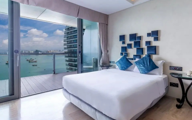 Отель Phoenix Island Supreme Seaview Holiday 