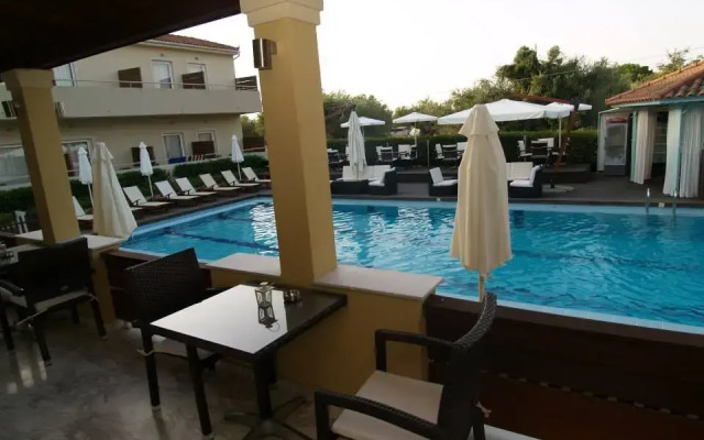 Serenity Luxury Hotel Agrilia