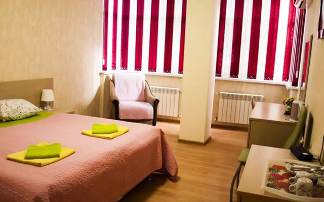 Hotel Spring
