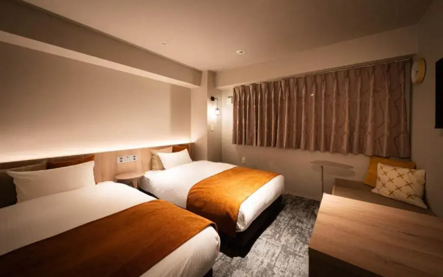 R Hotel Namba South