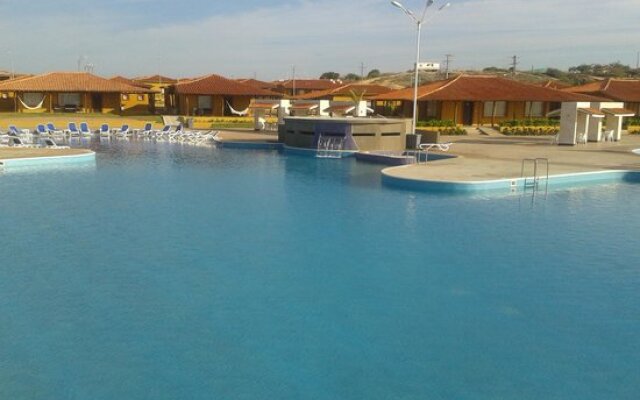 Отель Ramada Isla De Margarita бассейн