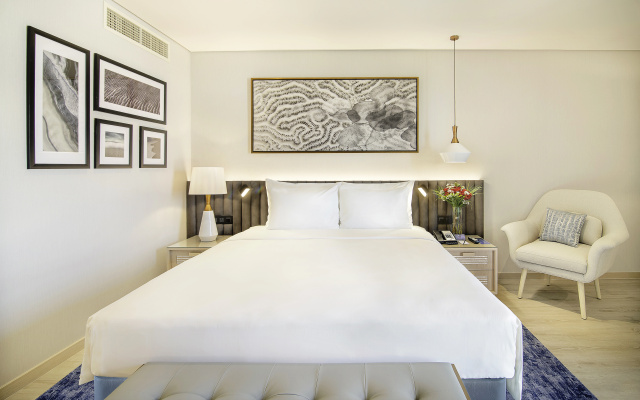 Курортный отель Radisson Blu Hotel & Resort, Abu Dhabi Corniche Hotel