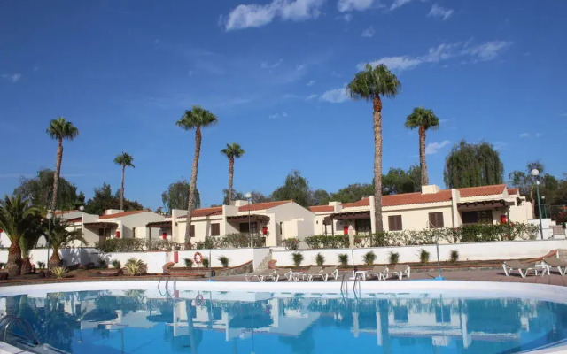 Отель Bungalows Colorado Golf Maspalomas бассейн