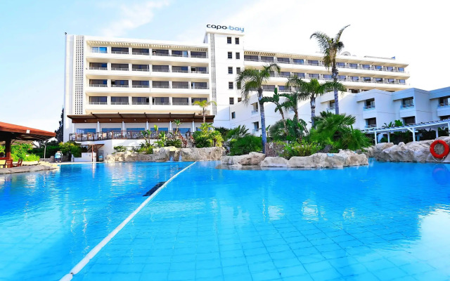 Capo Bay Hotel Протарас вид на фасад