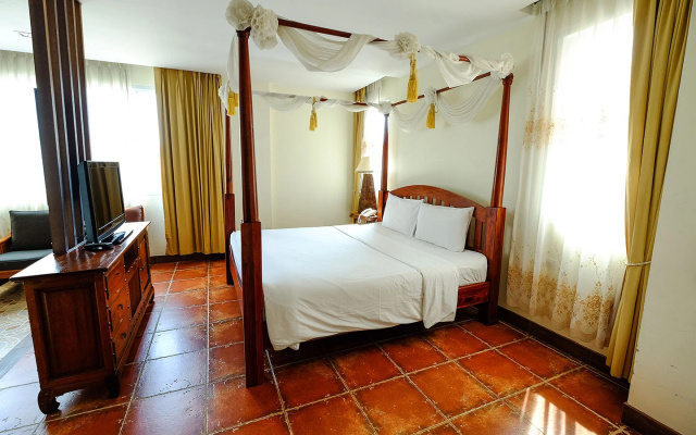 Aiyaree Place Hotel