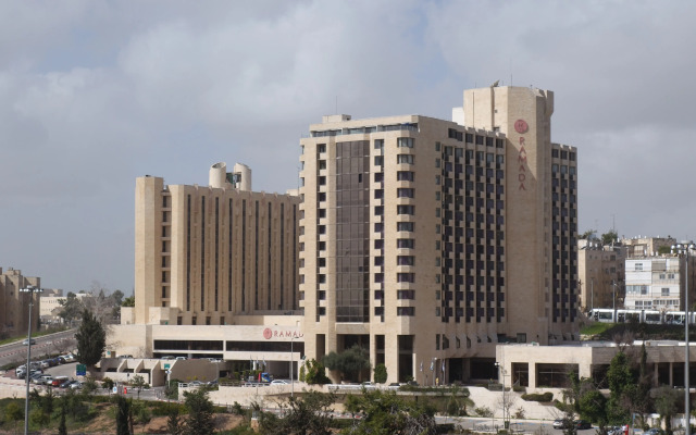 Ramada Jerusalem Израиль, Иерусалим - отзывы, цены и фото номеров - забронировать отель Ramada Jerusalem онлайн