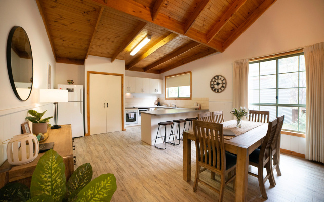 Country Lane Cottage