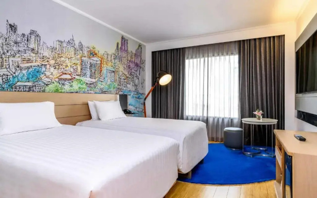 Отель Novotel Bangkok On Siam Square