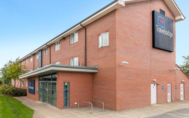Отель Travelodge Ashton Under Lyne парковка