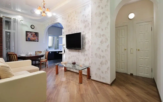 Na Kirova Paulmarie Apartment