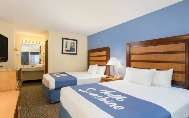 Отель Days Inn by Wyndham Renfro Valley Mount Vernon