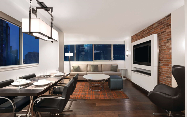 The Royal Sonesta Chicago Downtown