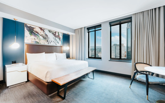 Renaissance Saint Elm Dallas Downtown Hotel