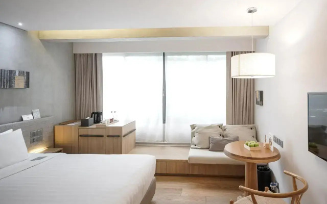 Отель Ad Lib Bangkok