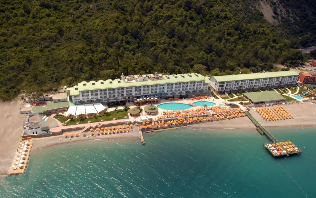 Отель Grand Park Kemer бассейн