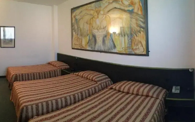 Green Hotel