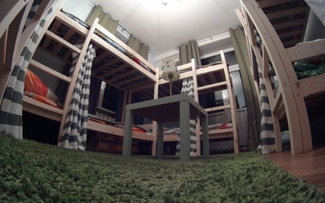 Гостиница Hostel Cucumber в Москве 2 отзыва об отеле, цены и фото номеров - забронировать гостиницу Hostel Cucumber онлайн Москва вид на фасад