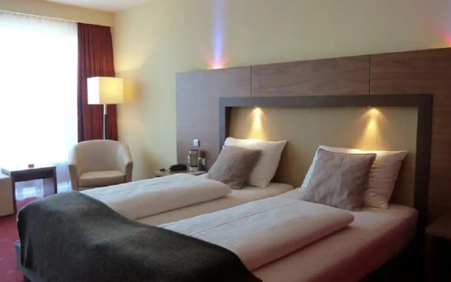 Hotel Salzburg Зальцбург комната для гостей
