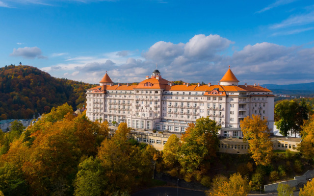 Hotel Imperial Карловы Вары вид на фасад