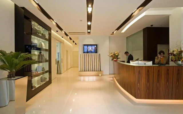 Отель Card International