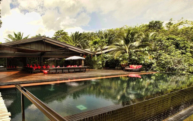 Отель The Xian Villa Phuket бассейн