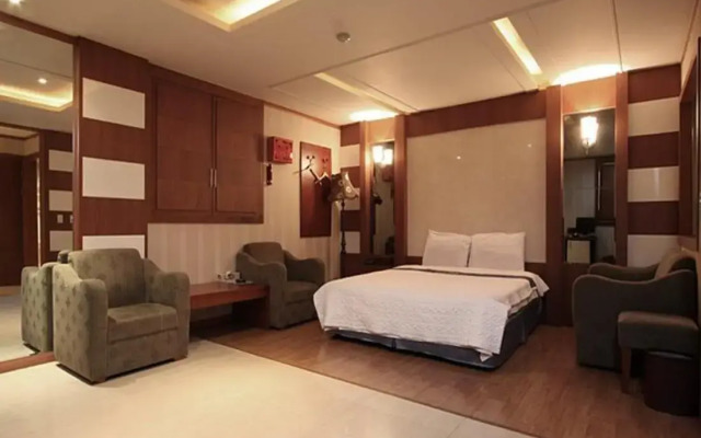 东大门伊芙琳酒店(The Evelyn Hotel Dongdaemun)