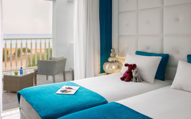 Althea Kalamies Luxury Villas By Louis Hotels