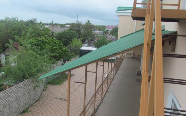 Гостиница Guest House Elena Украина, Бердянск - отзывы, цены и фото номеров - забронировать гостиницу Guest House Elena онлайн балкон