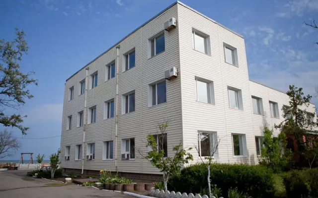 Гостиница Baza Otdyha Lotsman Украина, Бердянск - отзывы, цены и фото номеров - забронировать гостиницу Baza Otdyha Lotsman онлайн вид на фасад