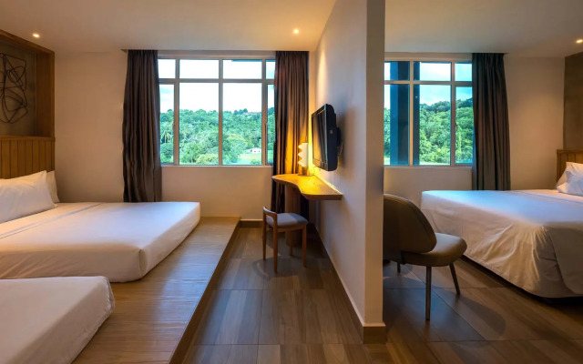 Deluxe Family room · The Bayou Hotel Langkawi — photo 3