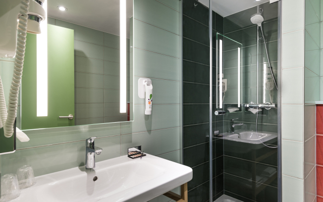 ibis Styles Paris Gare Saint Lazare 0