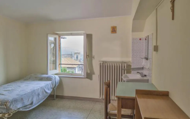 Residenza Universitaria Provvidenza — Female Only (отель для женщин)