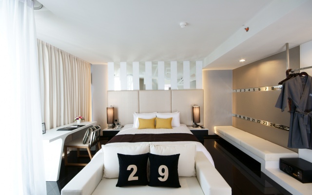 Tsix5 Hotel 2