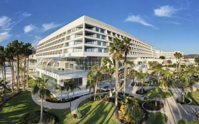 Отель Parklane, a Luxury Collection Resort & Spa Кипр, Лимассол - 2 отзыва об отеле, цены и фото номеров - забронировать отель Parklane, a Luxury Collection Resort & Spa онлайн вид на фасад