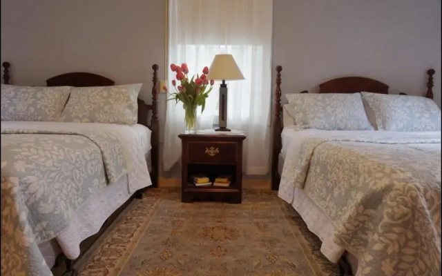 Chipman Inn